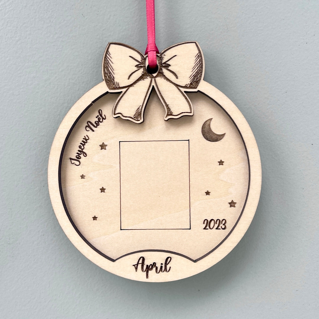 Boule de noël personnalisée avec photo en relief (avec photo d'identité ou autre photo)