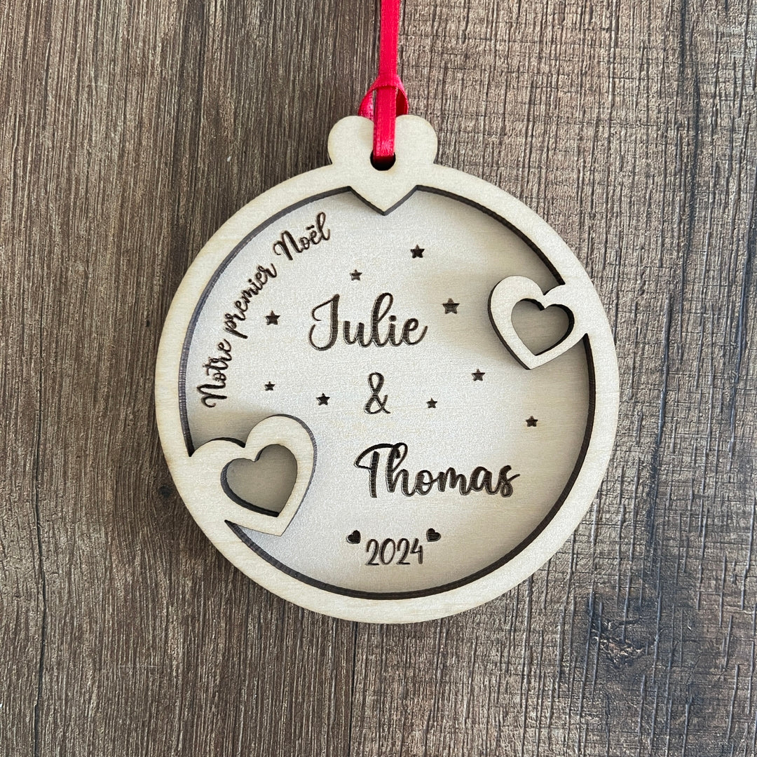 Boule De Noël couple personnalisée avec prénoms et année