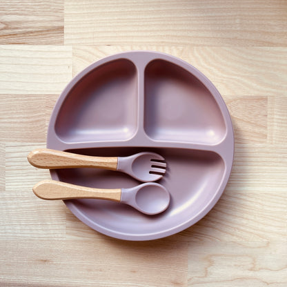 Assiette + couverts pour enfant personnalisé en bois et silicone forme ronde, idée cadeau naissance, baptême, noël pour bébé