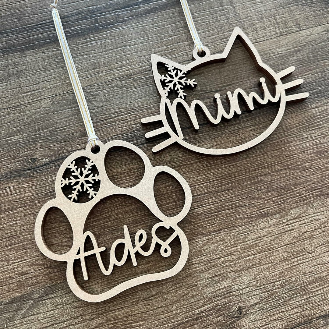 Boule de noël chien ou chat en bois