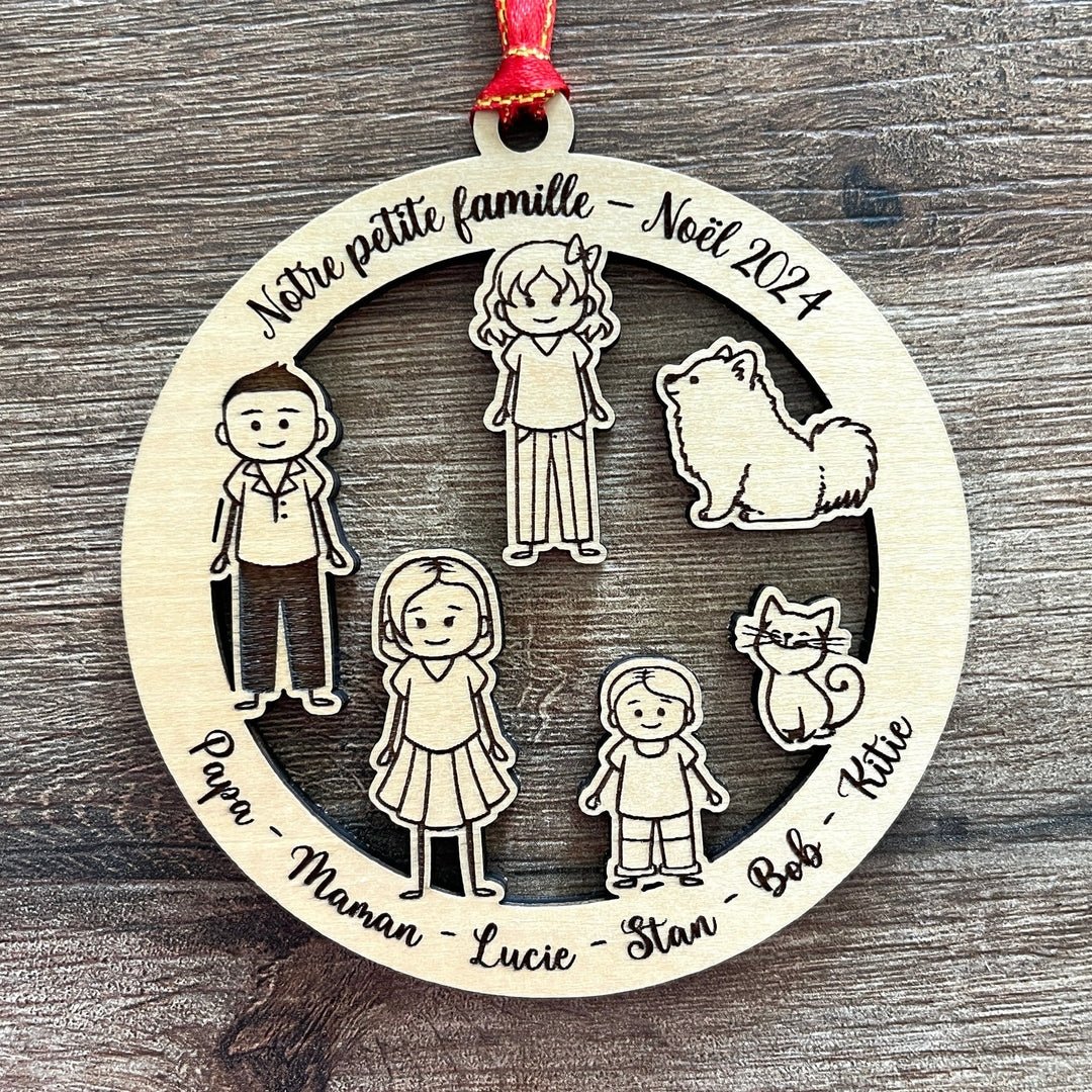 Boule de noël personnalisée famille en bois
