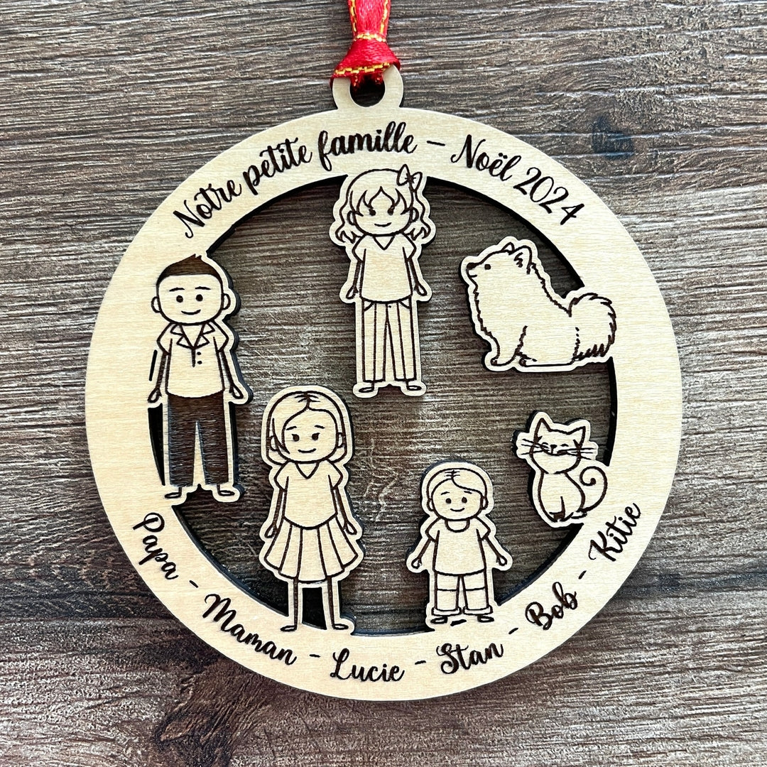 Boule de noël personnalisée famille en bois