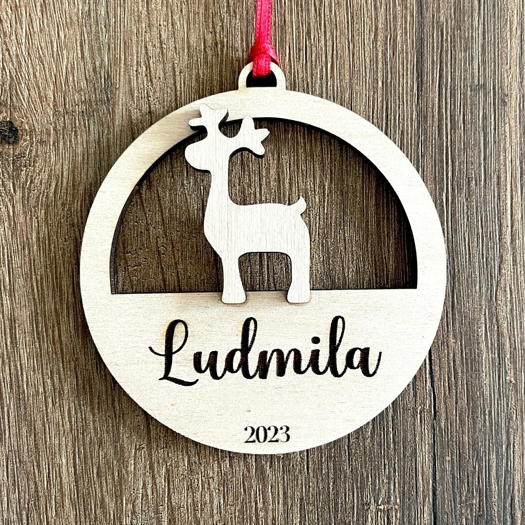 Boule de noël personnalisable en bois motif renne avec prénom