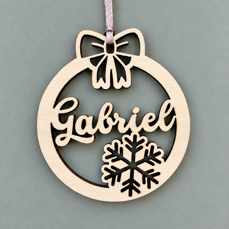 boule de noel prénom découpée Gabriel