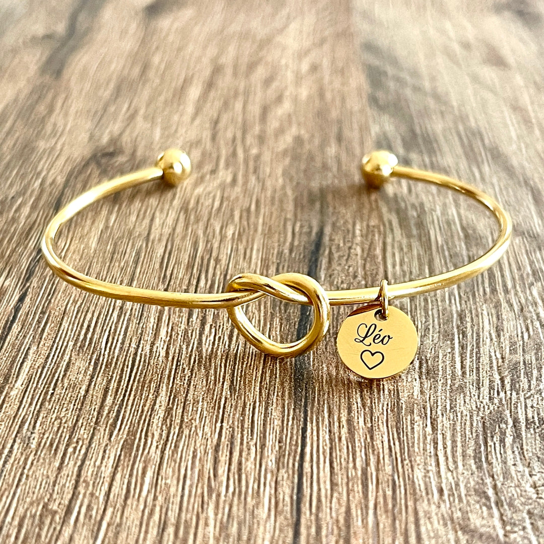Bracelet personnalisé jonc coeur et médailles