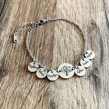 Bracelet personnalisé arbre de vie et médailles