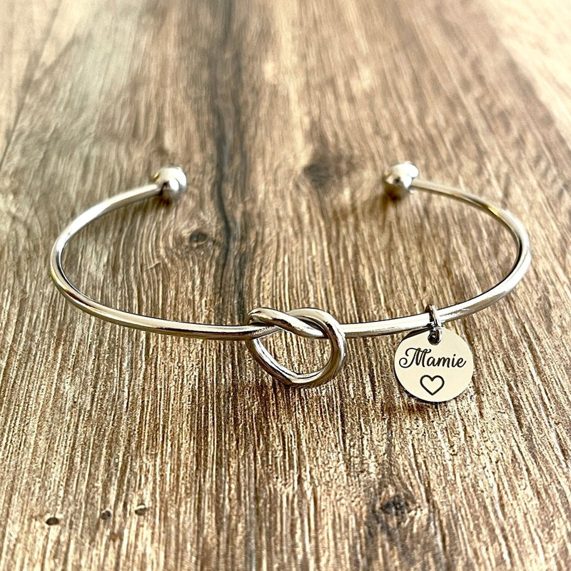 Bracelet personnalisé jonc coeur et médailles