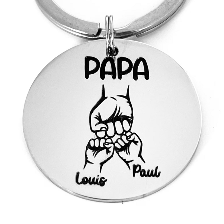 Porte clé personnalisé poing à poing avec prénoms des enfants