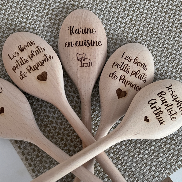 Cuillère personnalisée en bois, Fête grand mère, des pères, des mères, idée cadeau maman ou papa personnalisé