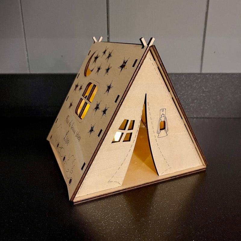 Veilleuse bébé ou enfant personnalisée message prénom en bois forme tente avec option lampe led intégrée