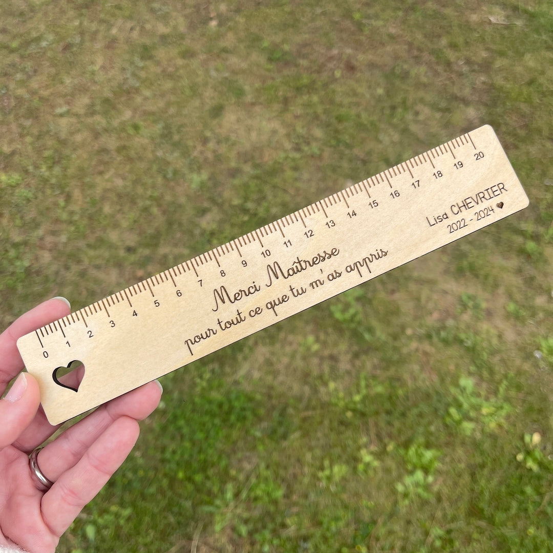 Règle personnalisée en bois - cadeau Maître ou Maîtresse fin d'année