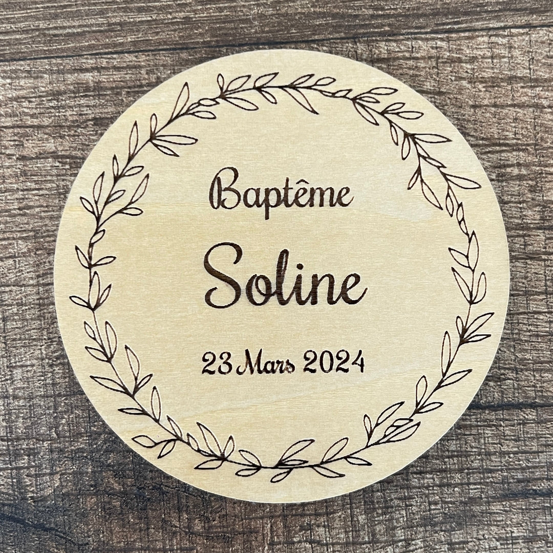 Carte personnalisée baptême en bois option magnet