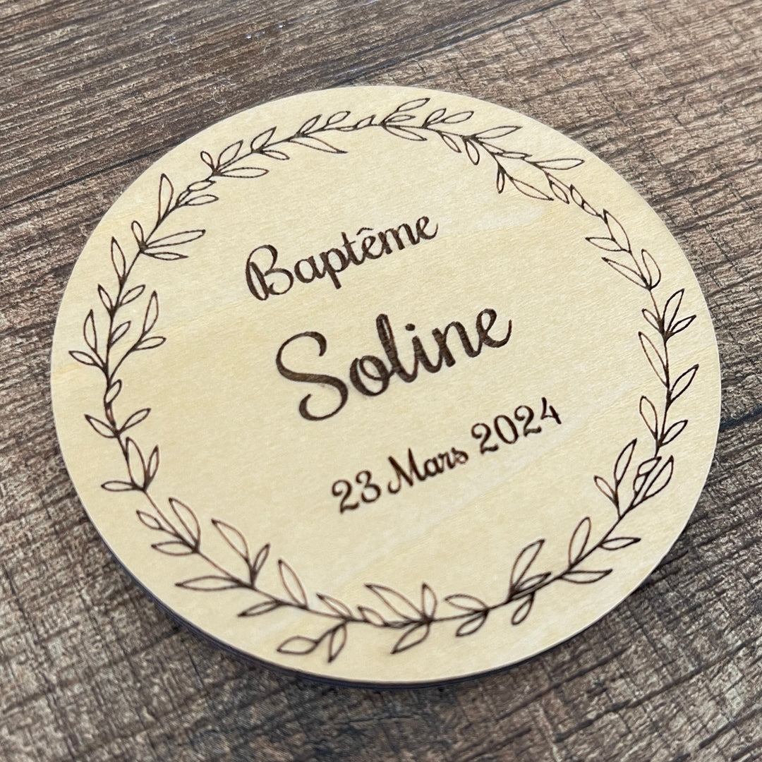 Carte personnalisée baptême en bois option magnet