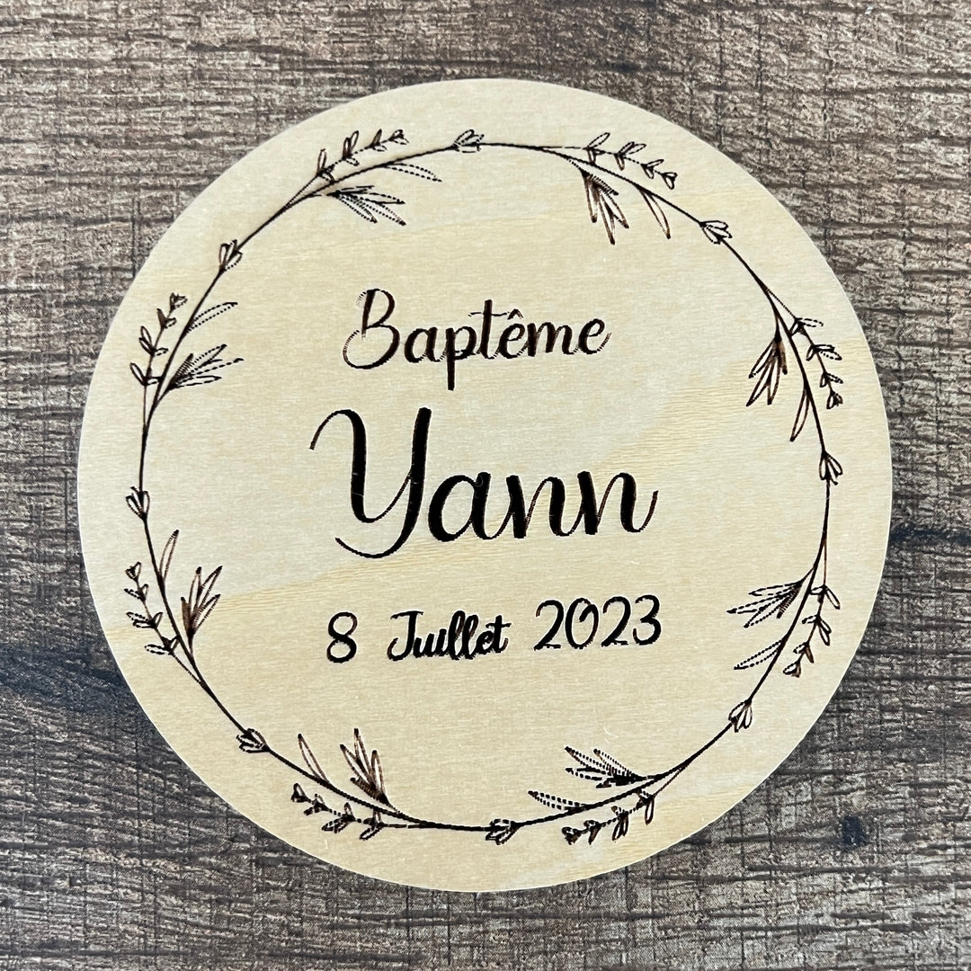 Carte personnalisée baptême en bois option magnet