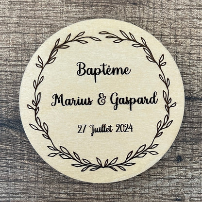 Carte personnalisée baptême en bois option magnet