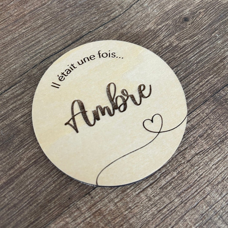 Carte annonce de naissance en bois bienvenue bébé personnalisée