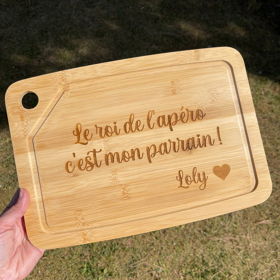 Planche à découper ou apéro, cadeau papa fête des pères personnalisé