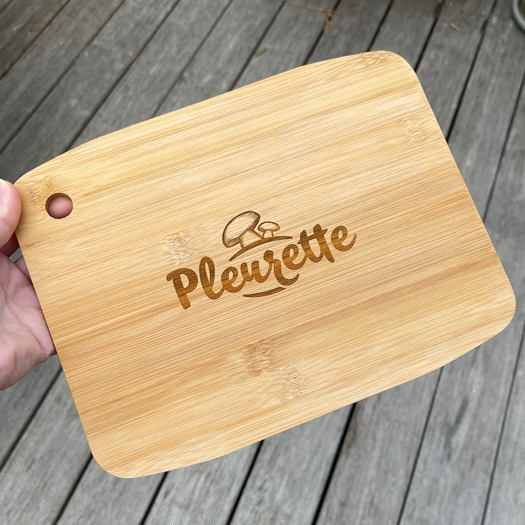 Planche à découper ou apéro, cadeau papa fête des pères personnalisé