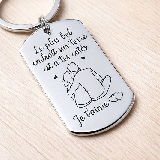 Porte-clé couple personnalisé en inox miroir avec gravure "Le plus bel endroit sur terre est à tes côtés", idée cadeau amour