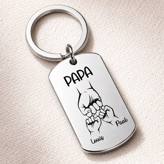 porte clé personnalisé papa poing à poing avec les prénoms des enfants
