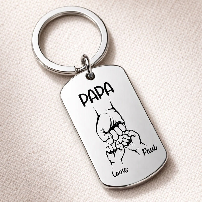 porte clé personnalisé papa poing à poing avec les prénoms des enfants