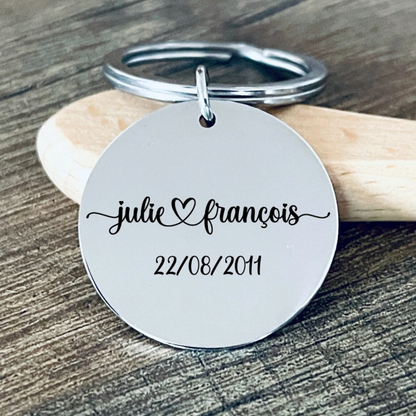 Porte clé personnalisé avec prénoms et date, idée cadeau saint Valentin ou mariage, couple... en inox miroir
