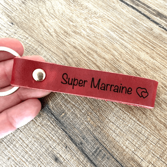 Porte clé cuir personnalisé, idée cadeau pour la fête des mères, des pères, en cadeau pour un parrain, une marraine, un papi ou une mamie