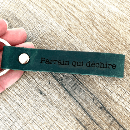 Porte clé cuir personnalisé, idée cadeau pour la fête des mères, des pères, en cadeau pour un parrain, une marraine, un papi ou une mamie