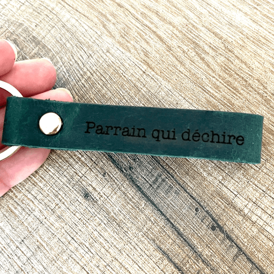 Porte clé cuir personnalisé, idée cadeau pour la fête des mères, des pères, en cadeau pour un parrain, une marraine, un papi ou une mamie
