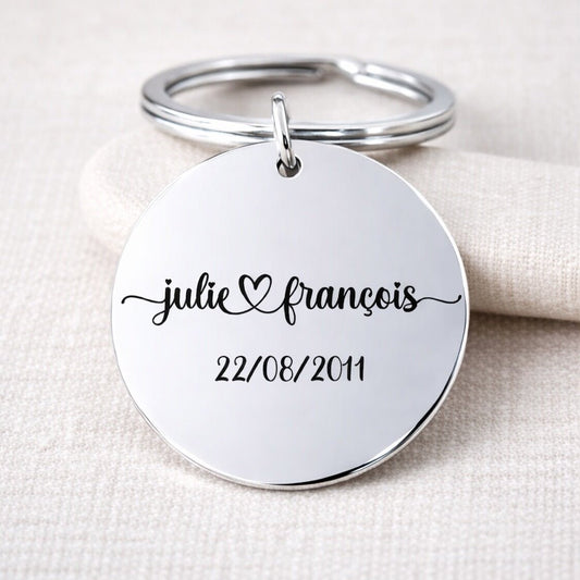 Porte-clé personnalisé rond en inox miroir avec prénoms Julie et François et date gravée