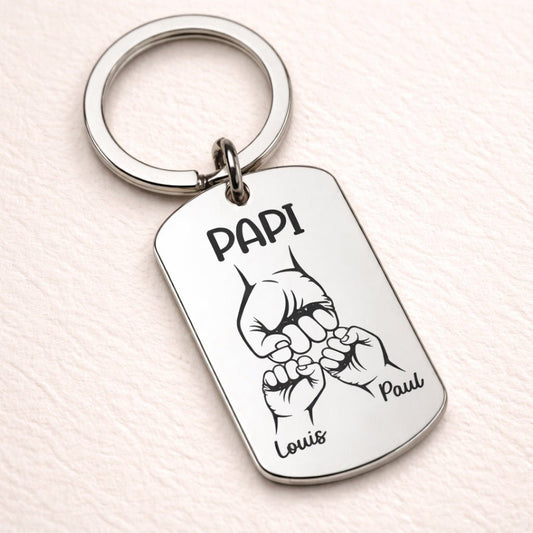 Porte clé personnalisé papi poing à poing avec prénoms petits enfants